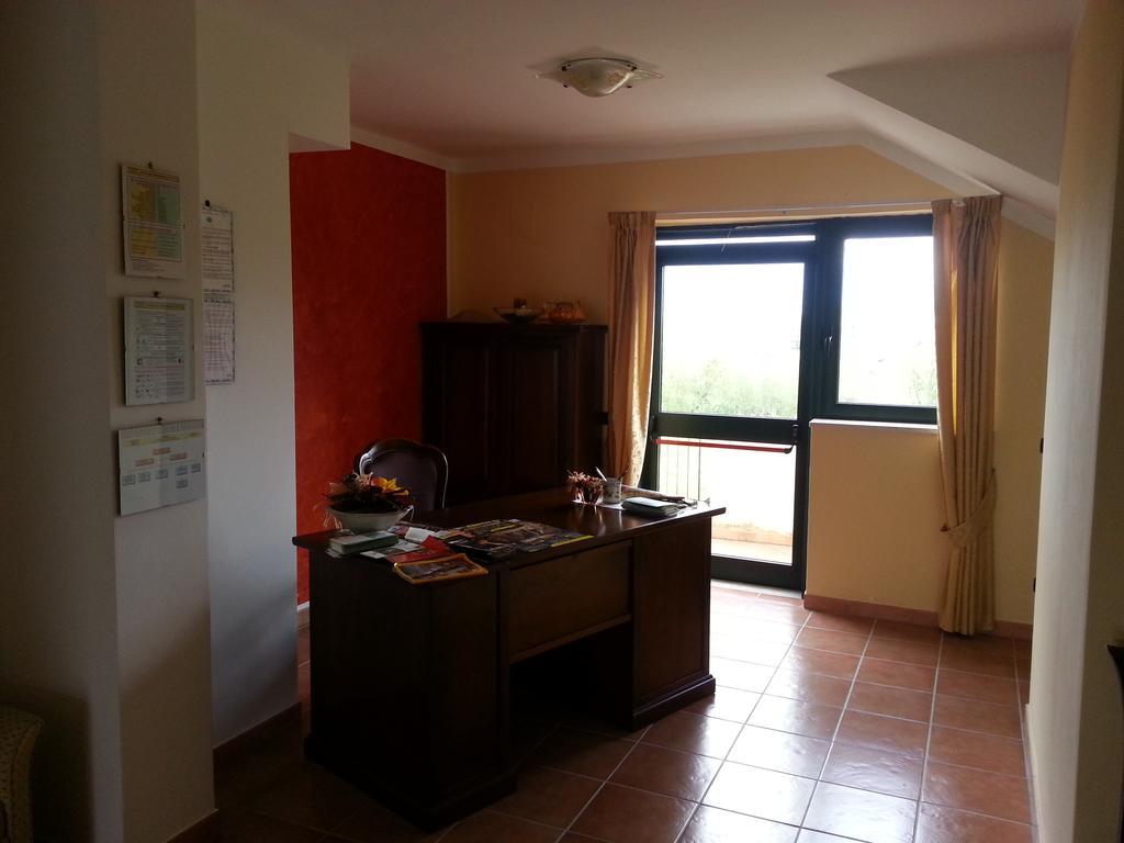 San Nicola Il Sole Hotell Albanella Exteriör bild